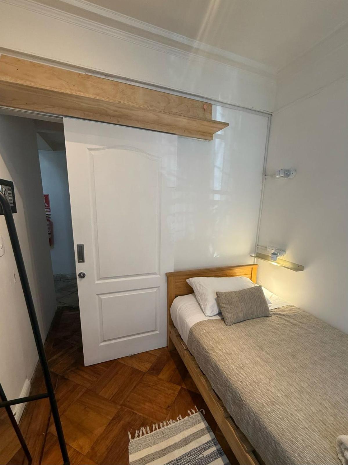 Yogi Hostels 圣地亚哥 外观 照片